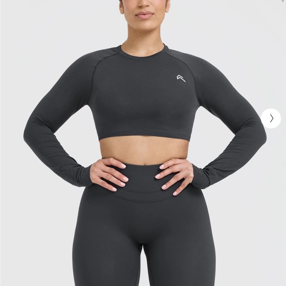 Oner Active Charcoal Long Sleeve Crop Top